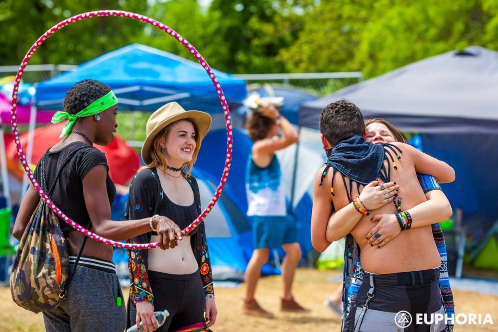 findyoureuphoria-story-hugs.jpg